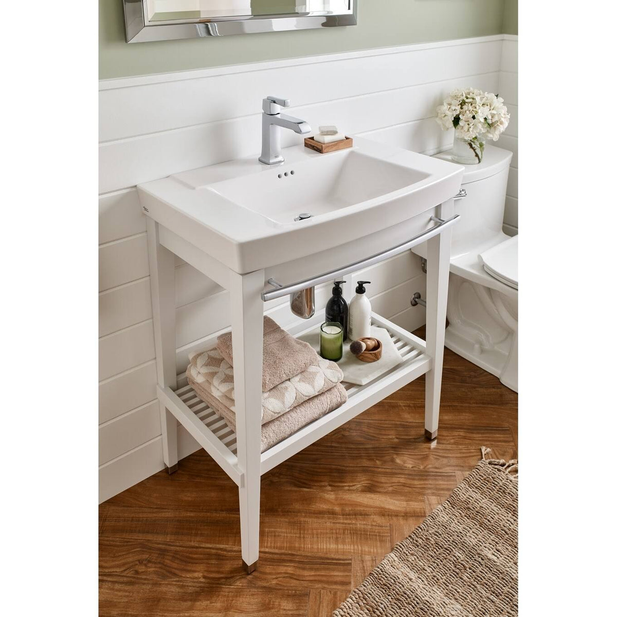 White Bathroom Sink Q888387