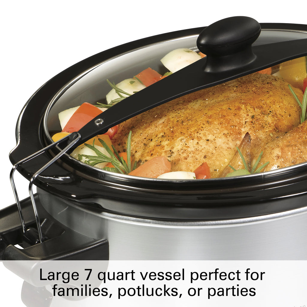 Programmable Slow Cooker with Party Dipper, 7 Quart, Red N322
