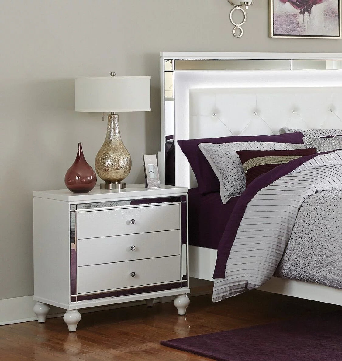 White 3pc Bedroom Set California King Bed LED Headboard 2 Nightstands Z3372