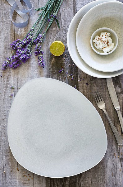 Dinner Plate 22cm Grey R1006