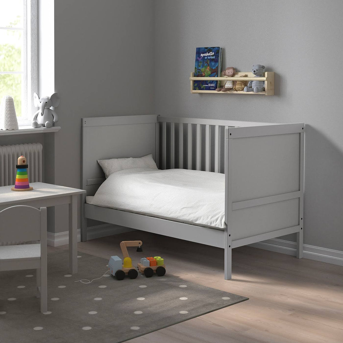 Gray Crib G1088