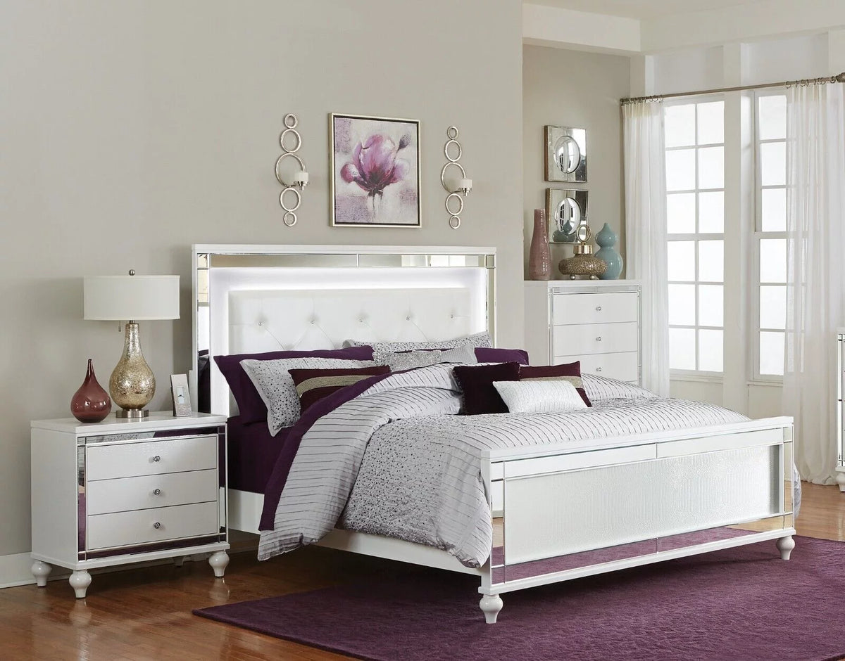 White 3pc Bedroom Set California King Bed LED Headboard 2 Nightstands Z3372