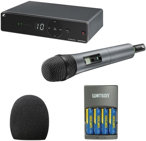 UHF Vocal Set with e835 Dynamic Microphone and Microphone Accessory Kit U741796