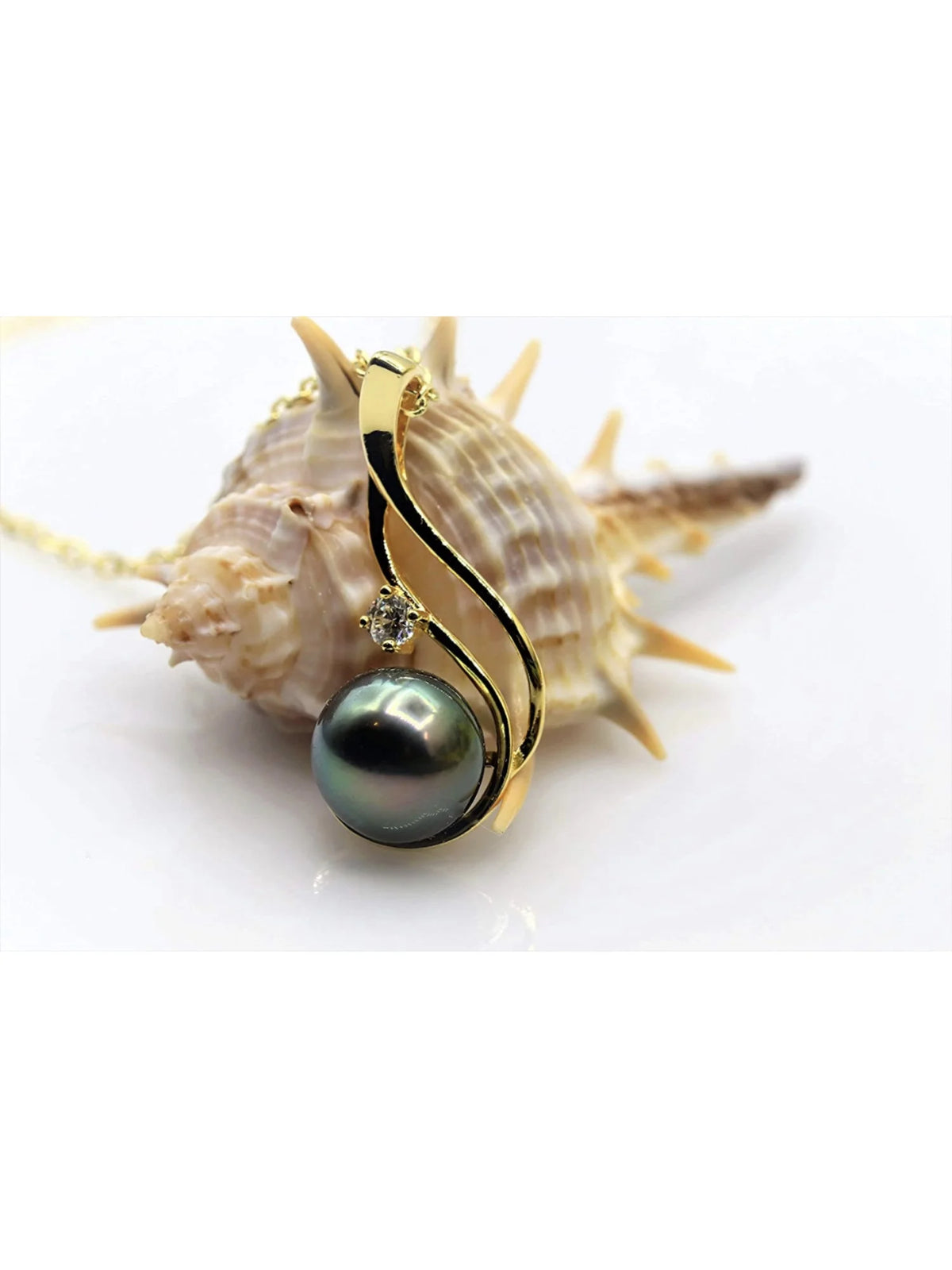 Genuine Tahitian Black Pearl Pendant Necklace in 18k Yellow Gold Plated 925 Sterling Silver I986203